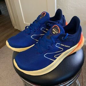 New balance Fresh foam road v2 mens size 10 blue orange